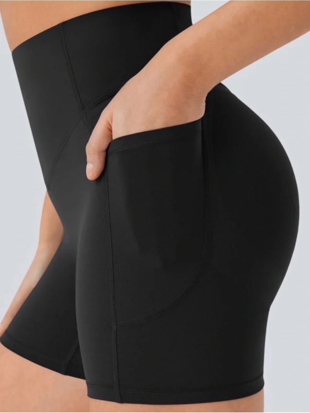 HALARA Black High-Waist Bike Shorts